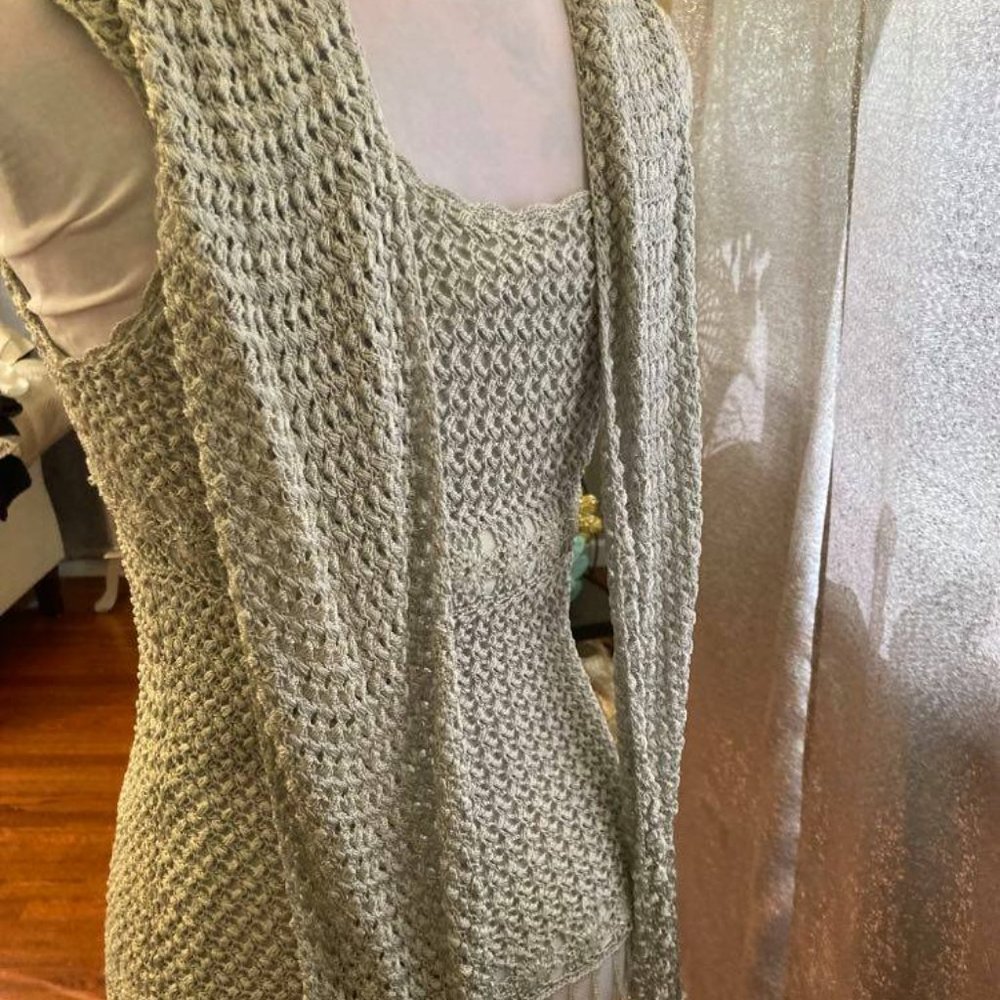 Cache Shirt/top - Picture 4 of 9